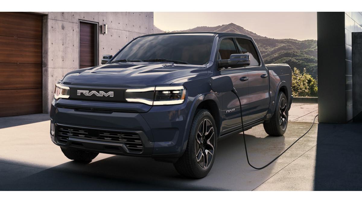 2025 Ram 1500 REV
