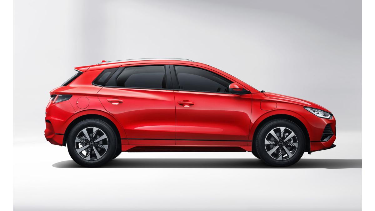 2023 BYD E2