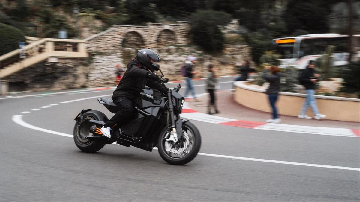 Elektrikli Motosikletler Artık Sınır Tanımıyor